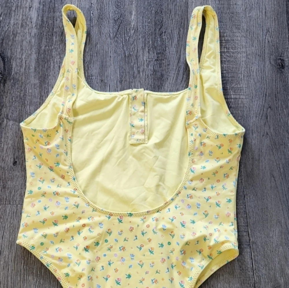 New!Frankies Bikinis‎ X Pamela Anderson One Piece Swimsuit